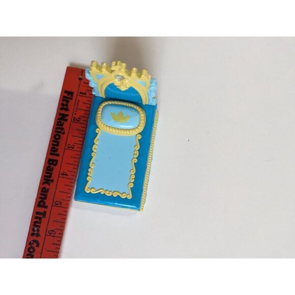 Polly Pocket Cinderella Bedroom Set Bed teal yellow 5 inch Dollhouse furniture - Picture 3 of 4